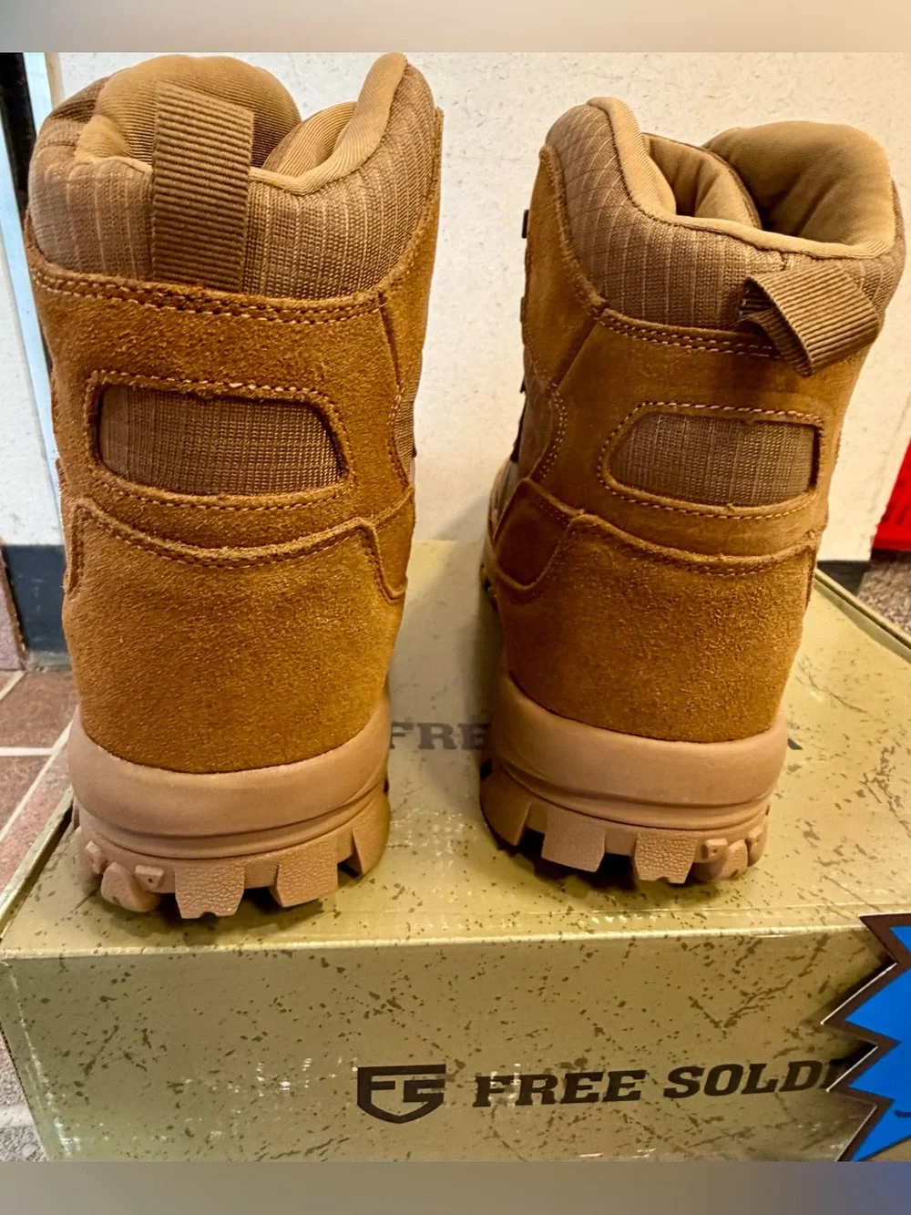 FREE SOLDIER Men's Waterproof Tactical Boots in Brown